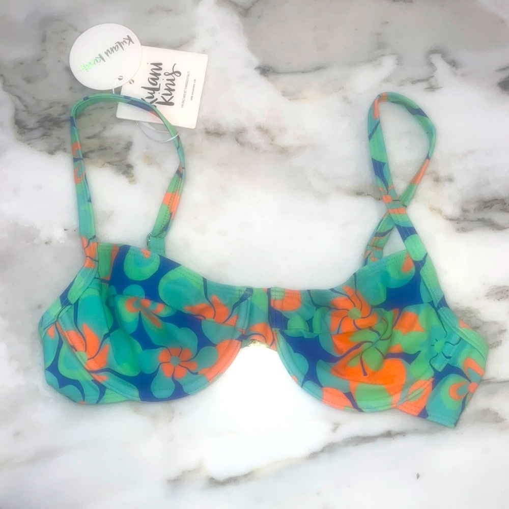NWT Kulani Kinis Dizzy underwire
